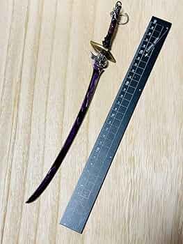 30cm結晶槍 ミニ武器 キーホルダー アクセサリ Amazon.co.jp: Monenjoy アサシンクリード 槍 ミニチュア 22